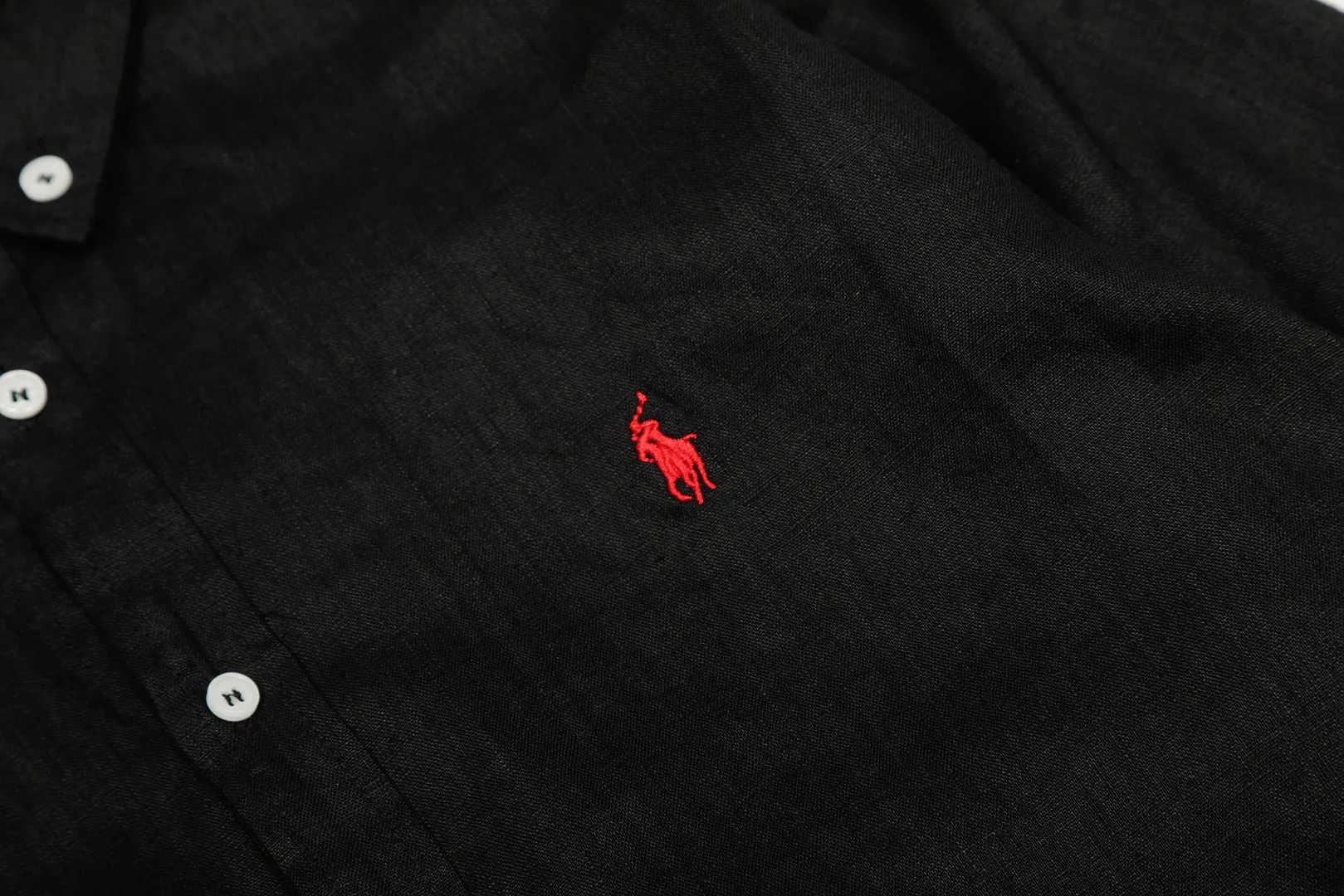 P300 Top Quality" Style Number: 8001# [Ralph Lauren Paul Pony Linen Basic Couple Style Shirt Long Sleeve] ✅Ralph Lauren Paul Small Label War Horse 100% Pure Linen Classic Basic Four Seasons Shirt Long Sleeve ✅A must-have item for the lazy style. The upper body has a retro and fresh feeling. ✅100% pure linen 280g 32 count fabric. Washed, retro and textured. ✅Dedicated to platform live broadcast. Wholesale entity ✅Simple and easy to match, light American old money style, the upper body is super great, ✅Standard for all seasons, worn alone/inner, it is a must-have for YYDS couples wardrobe. Size: S-XL Color: Black, White, Navy, Khaki, Pink, Yellow, Red, Colorful Blue, Light Blue, Rose Red